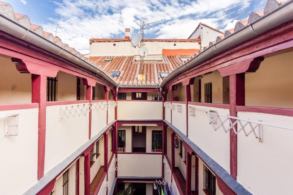 Bohemian 2Bedroom Attic In Lavapies Μαδρίτη Εξωτερικό φωτογραφία